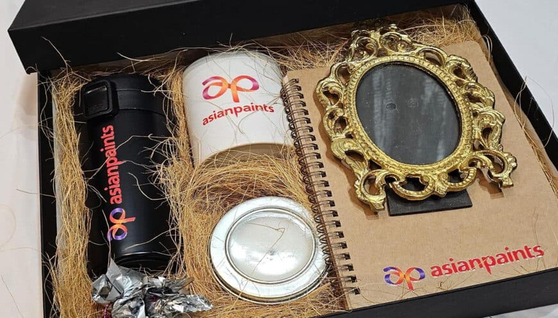 5 Unique Corporate Gift Hampers That Make a Lasting Impression