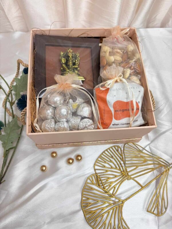 Bless and Treat Gift Hamper – Elegant Festive Gifting Solution
