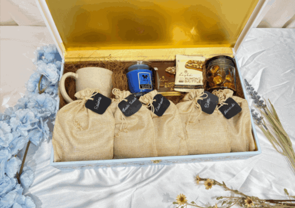 NutGuru – Assorted Nut Gift Box
