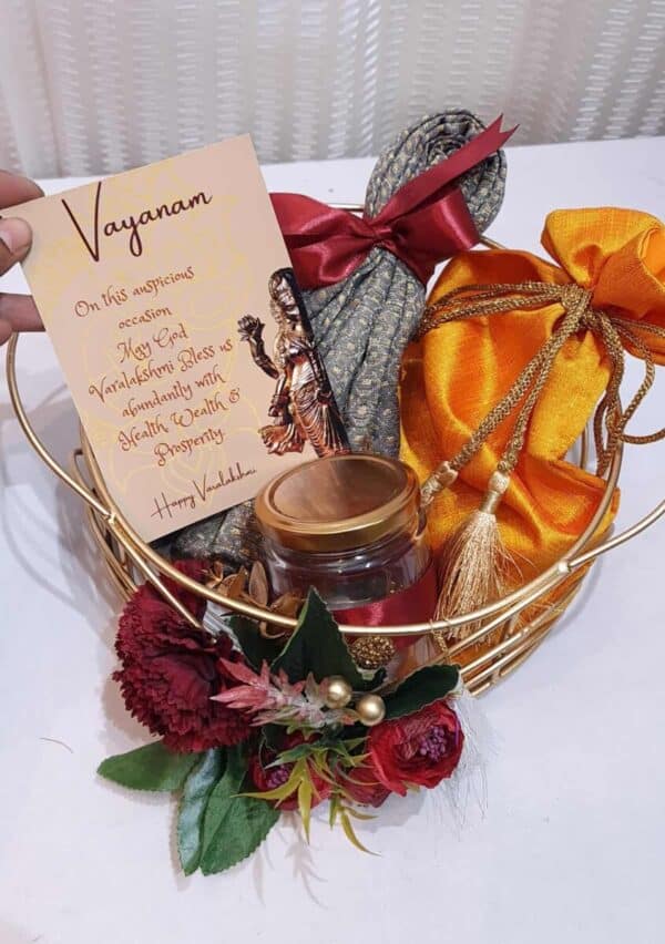 Varamahalakshmi Vayanam Gift Set – Festival Essentials