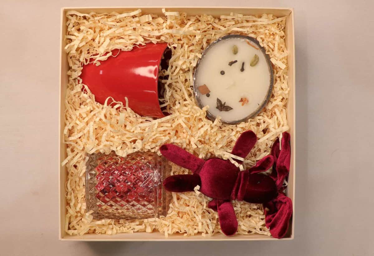 Elegant Valentine's Hamper for Her - Gift Set in Box